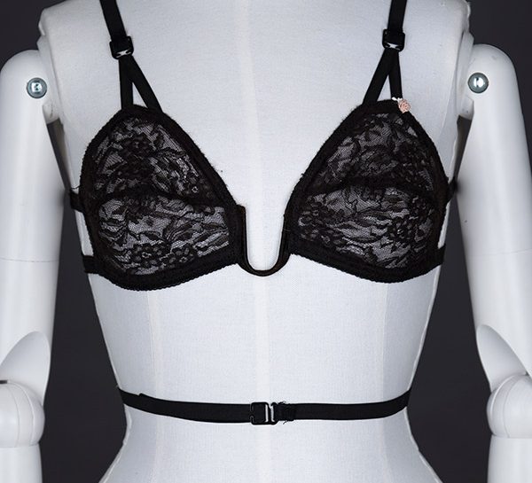 Lace and strappy low-back bra by Formfit Photography by Tigz Rice Studios The Underpinnings Museum