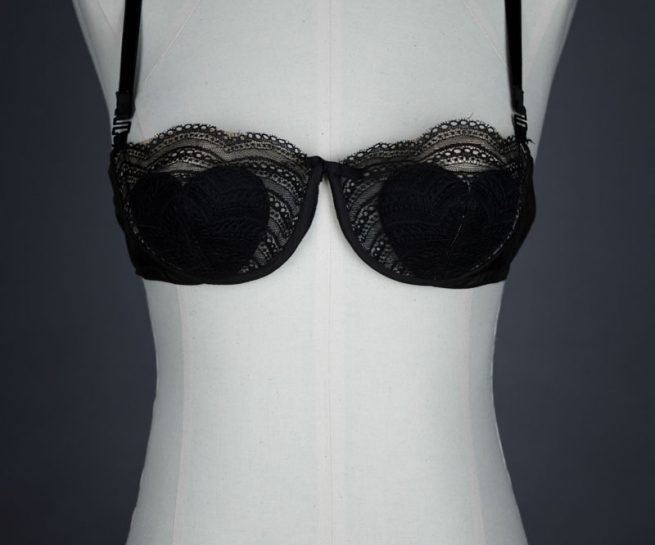 Monowire heart padded lace bra by Belligne, c. 1950s The Underpinnings Museum shot by Tigz Rice Studios 2017