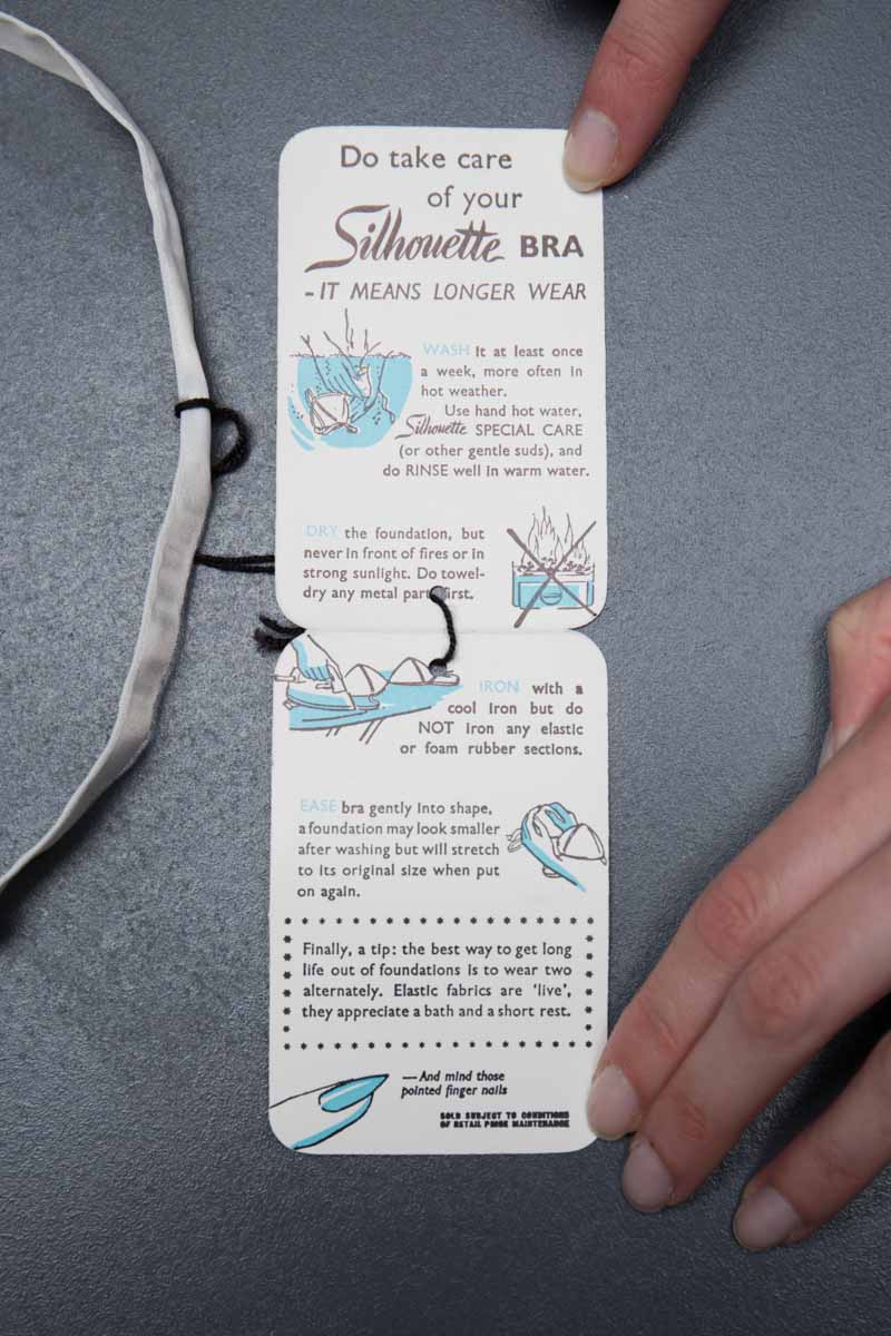 1977 pointy bra by Silhouette. Love the copy on this ad.