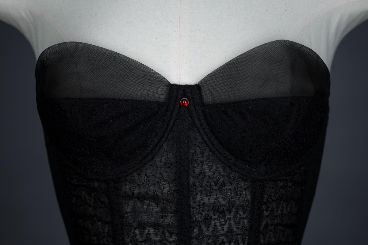 Longline 'Cinch-bra' Merry Widow By Warner, c. 1953 The Underpinnings Museum shot by Tigz Rice Studios 2017