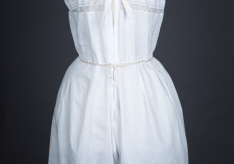 Split drawer step in with insertion lace and ribbonslot detail, c. 1900. The Underpinnings Museum shot by Tigz Rice Studios 2017