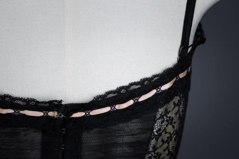 Lace Flounce & Ribbon Slot Corselet By Simone Pérèle | The ...