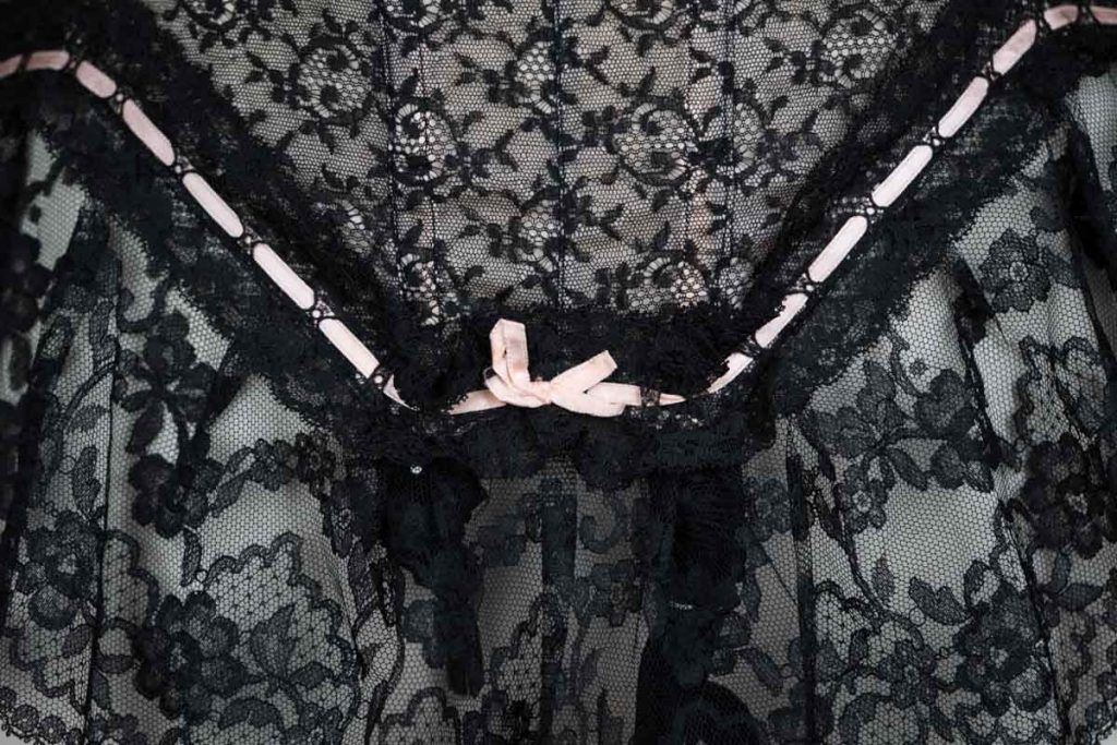 Lace Flounce & Ribbon Slot Corselet By Simone Pérèle | The ...