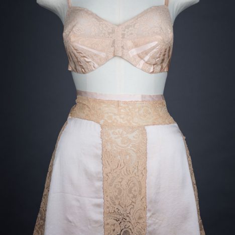 Sunburst rayon and lace bra with silk and lace appliqué tap pants, c. 1930s/1920s Photography by Tigz Rice Studios. From The Underpinnings Museum collection.