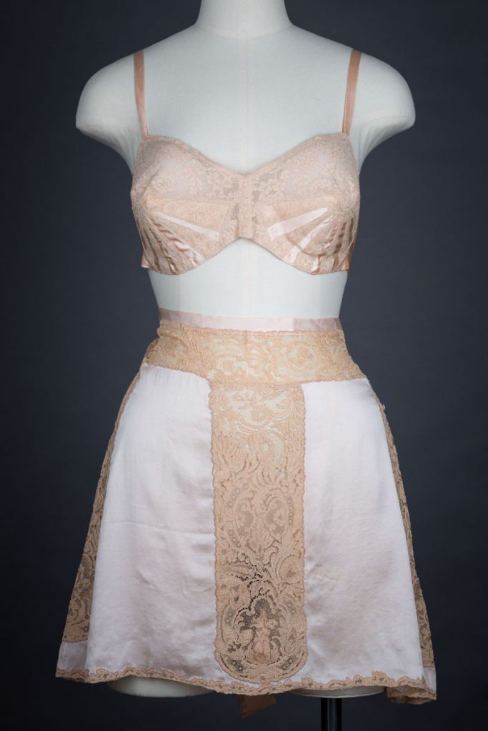 Sunburst rayon and lace bra with silk and lace appliqué tap pants, c. 1930s/1920s Photography by Tigz Rice Studios. From The Underpinnings Museum collection.