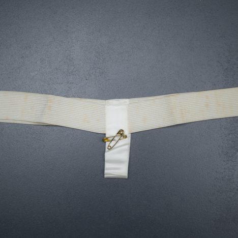 De luxe sanitary belt, c.1940s, USA. The Underpinnings Museum. Photo by Tigz Rice