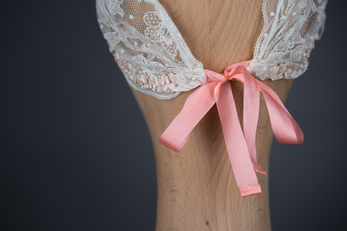 Lace & ruffle silk ribbon boudoir headband, c. 1920s, GB. The Underpinnings Museum. Photo by Tigz Rice