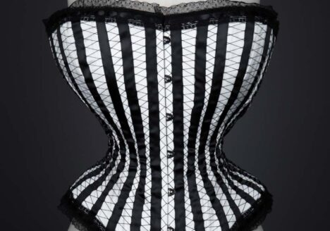 Calliope corset by Tighter Corsets. The Underpinnings Museum. Photography by Tigz Rice