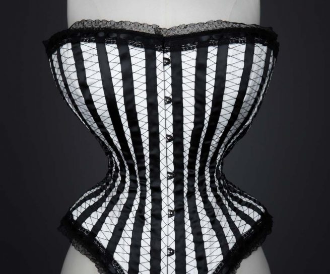 Calliope corset by Tighter Corsets. The Underpinnings Museum. Photography by Tigz Rice