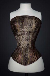 Pearls Of Wisdom leather overbust corset by Julia Bremble. The Underpinnings Museum. Photography by Julia Bremble
