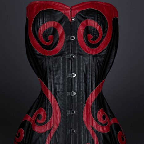 Sweetheart Victorian corset for Cathie Jung, Guinness world record by Dark Garden. The Underpinnings Musuem. Photography by Tigz Rice