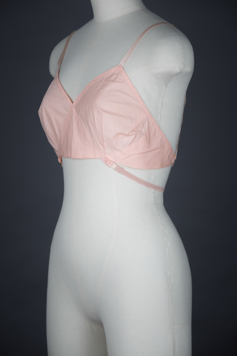 'High Line' CC41 Cotton Bra By Kestos, c. 1941, Great Britain. The Underpinnings Museum. Photography by Tigz Rice