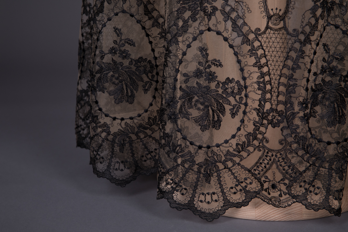 'La Naissance De Venus' Embroidered Tulle Gown By I. D. Sarrieri, c. 2016, Romania. The Underpinnings Museum. Photography by Tigz Rice