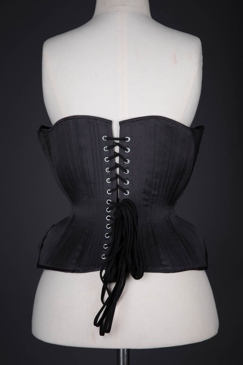 Tjarn Silk & Lace Appliqué Underbust Corset By Sparklewren, 2014, United Kingdom. The Underpinnings Museum. Photography by Tigz Rice