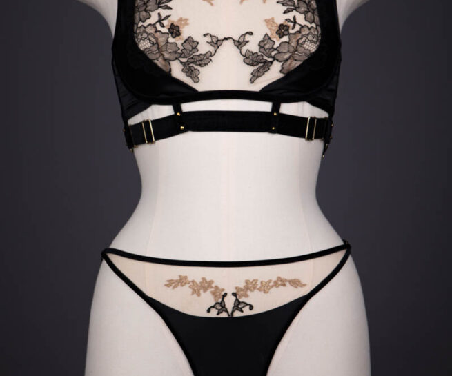 'H'Alcyone' Lingerie Set By HERVÉ By Céline Marie, 2022, Germany. The Underpinnings Museum. Photography by Tigz Rice.