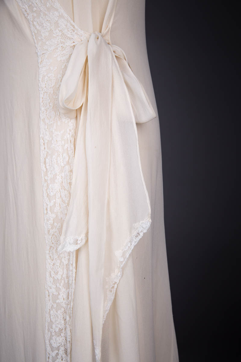 Cream Silk Georgette Robe With Lace Trim & Capelet, c. 1920s. The Underpinnings Museum. Photography by Tigz Rice.